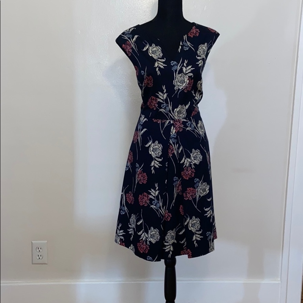 Ann Taylor Navy Floral Dress - Picture 4 of 14